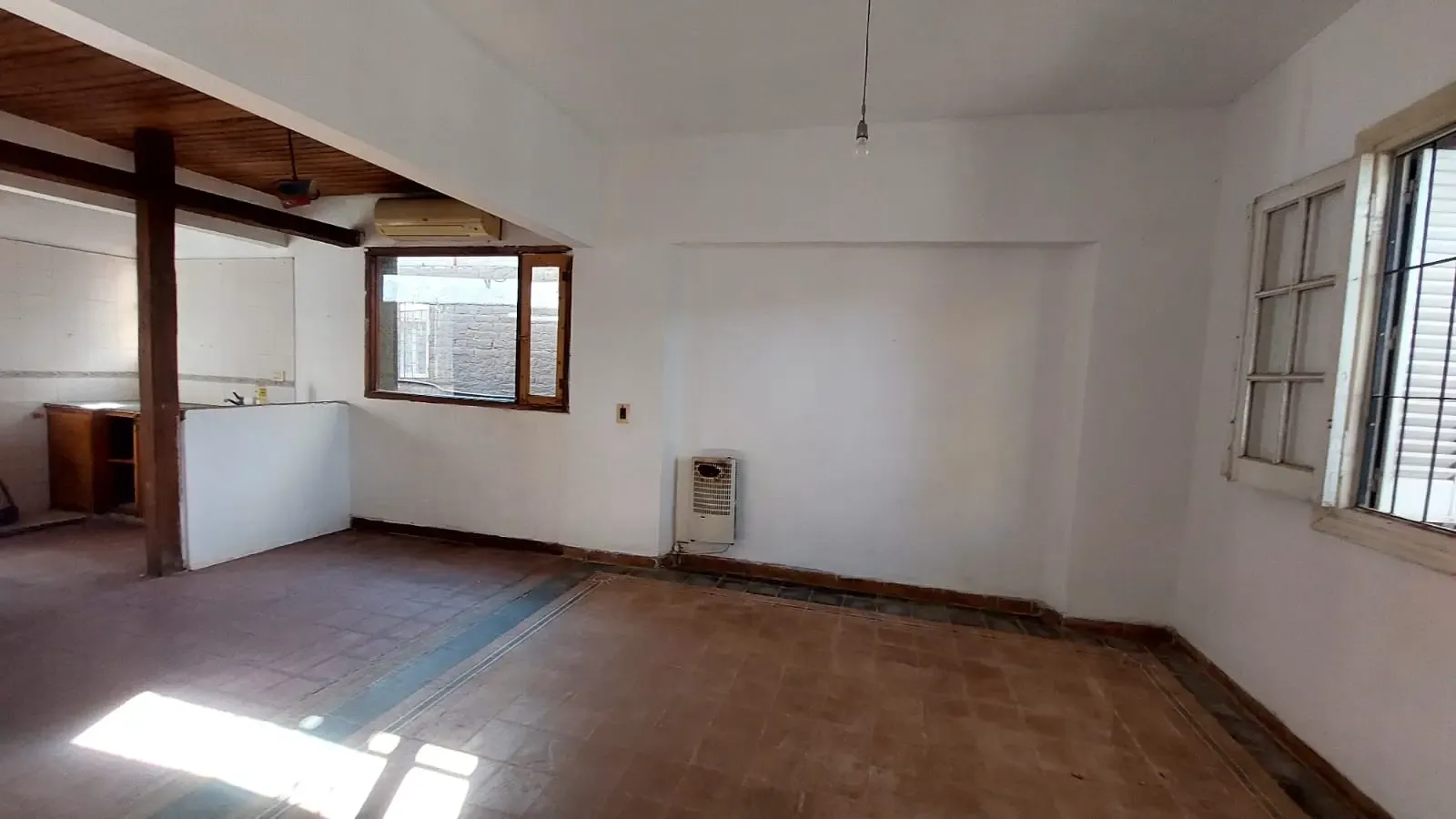 Venta Casa + Monoambiente | Calle Belgrano Frente Andes Talleres